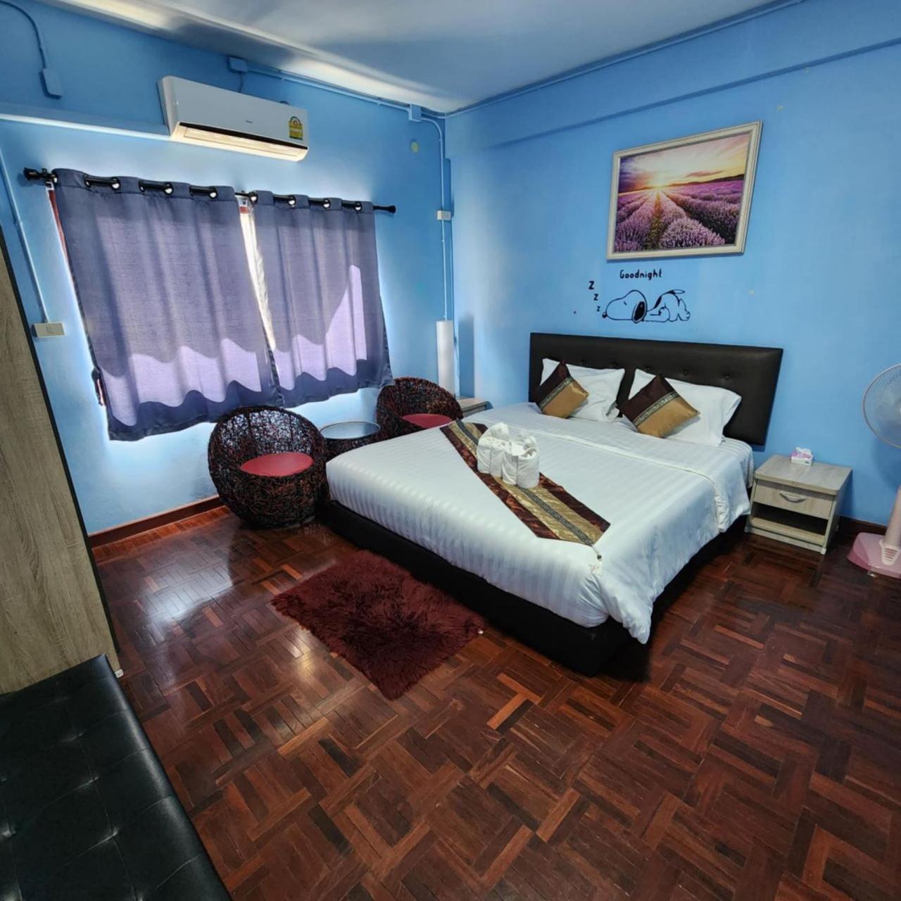 Chiangmai First House & Tour Hostel - Chiang Mai — Photos 2
